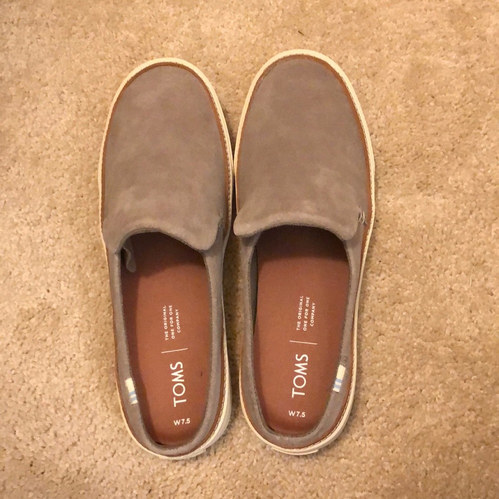 NWT Toms slide on